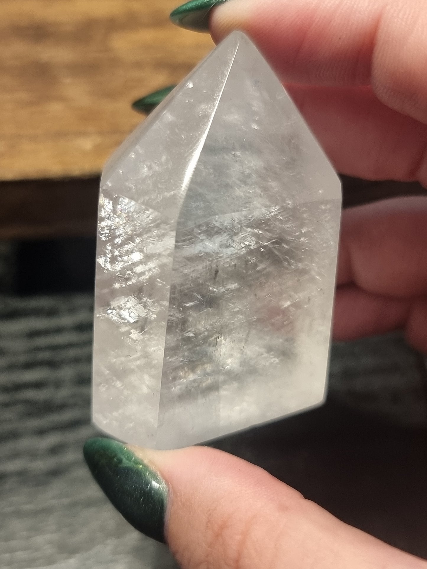 Optical calcite towers