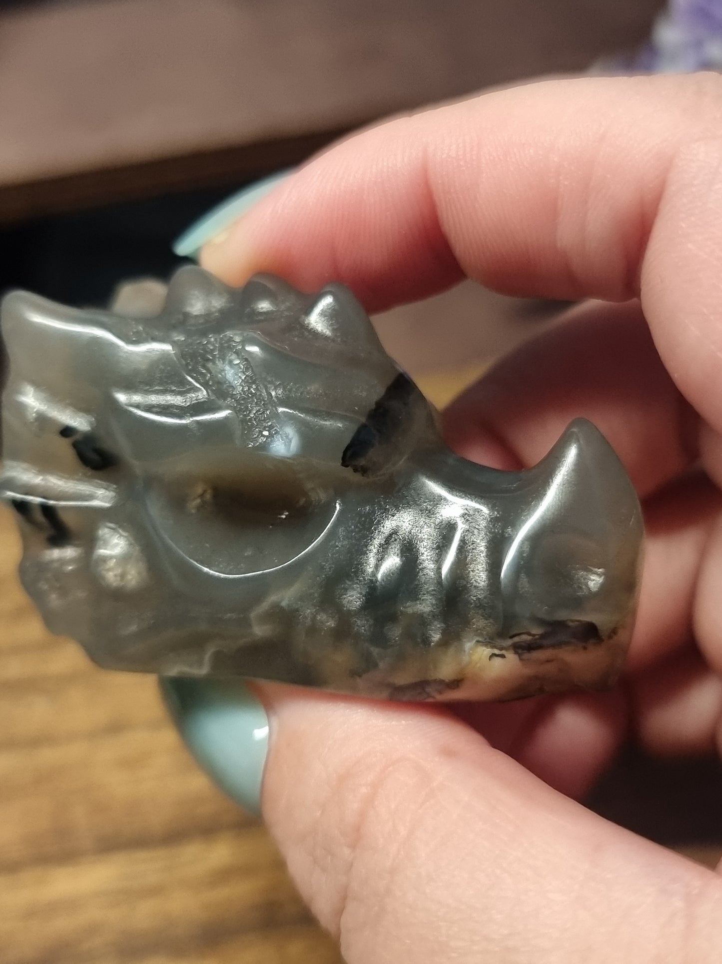 Volcano agate dragon head carving