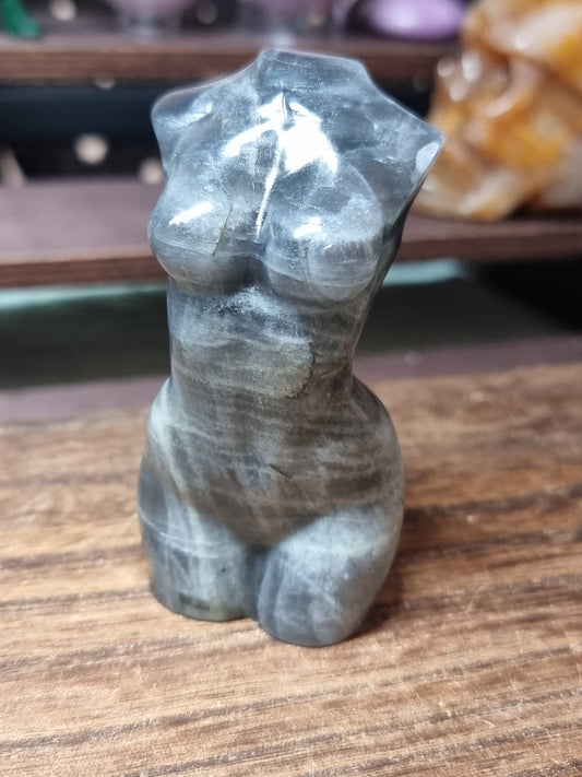 Labradorite body carving B