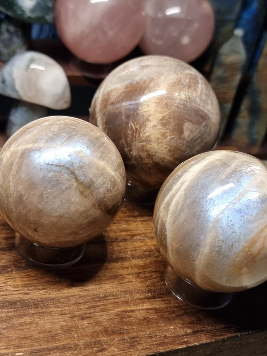 Belomorite spheres