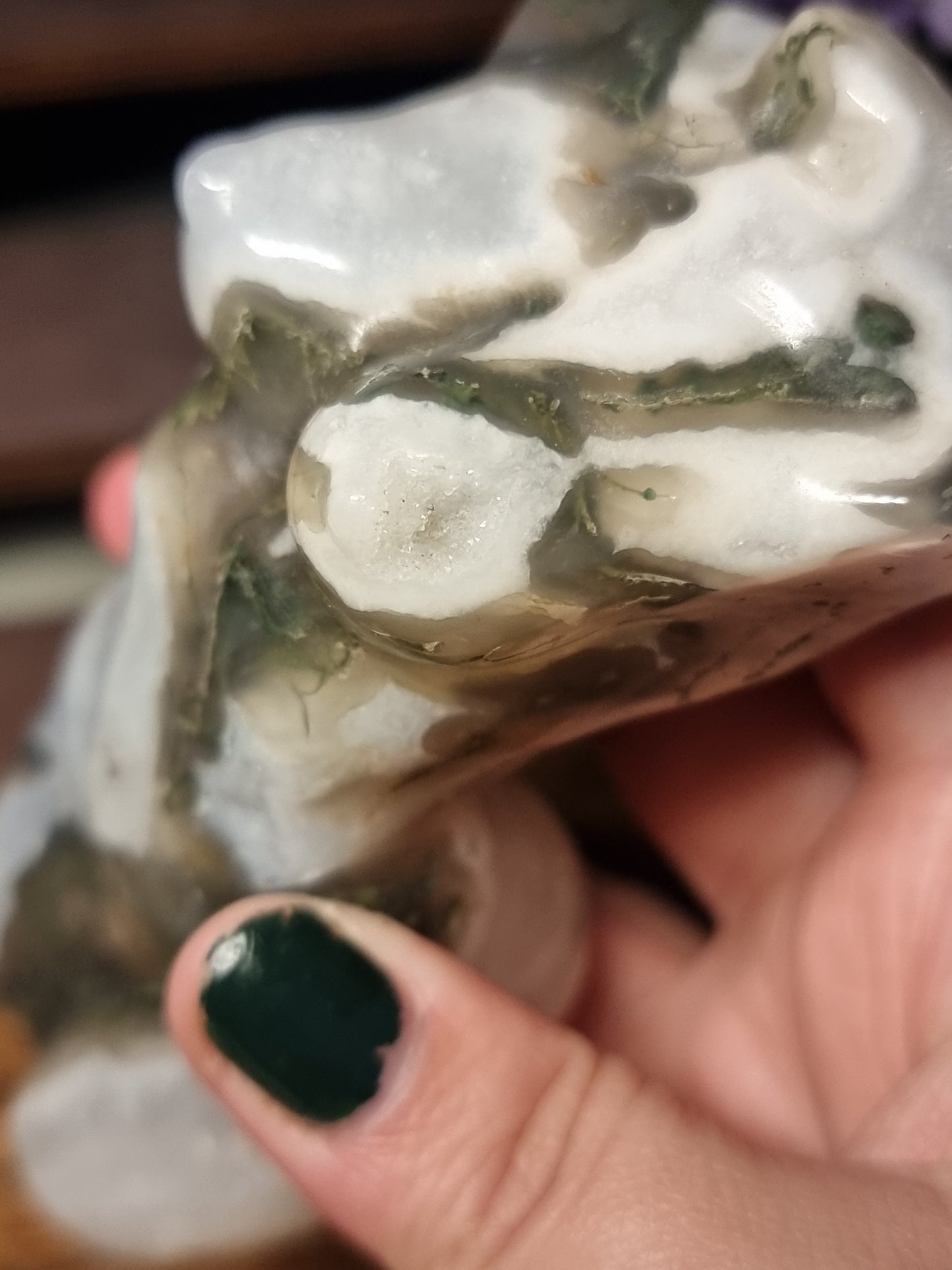 Moss agate body carving