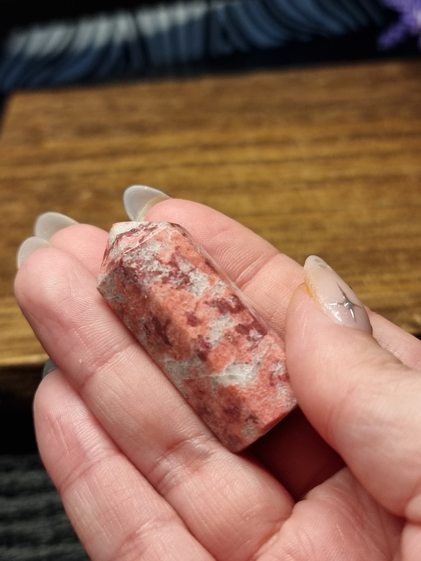 Thulite point