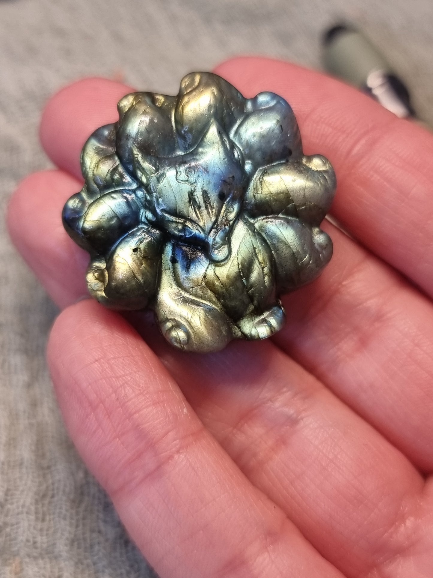 Labradorite 9 tail fox carvings
