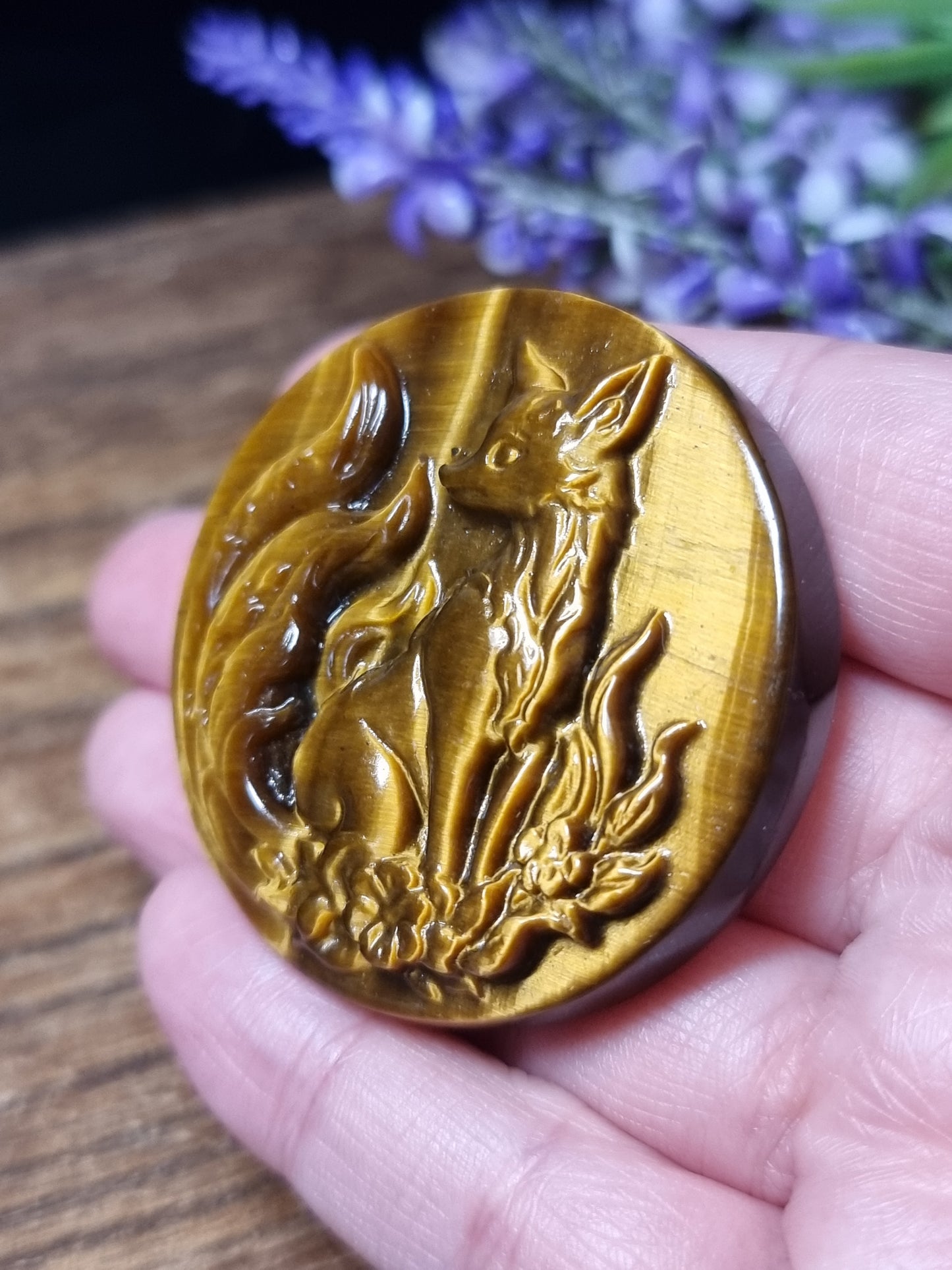 High quality tigers eye 9 tail fox