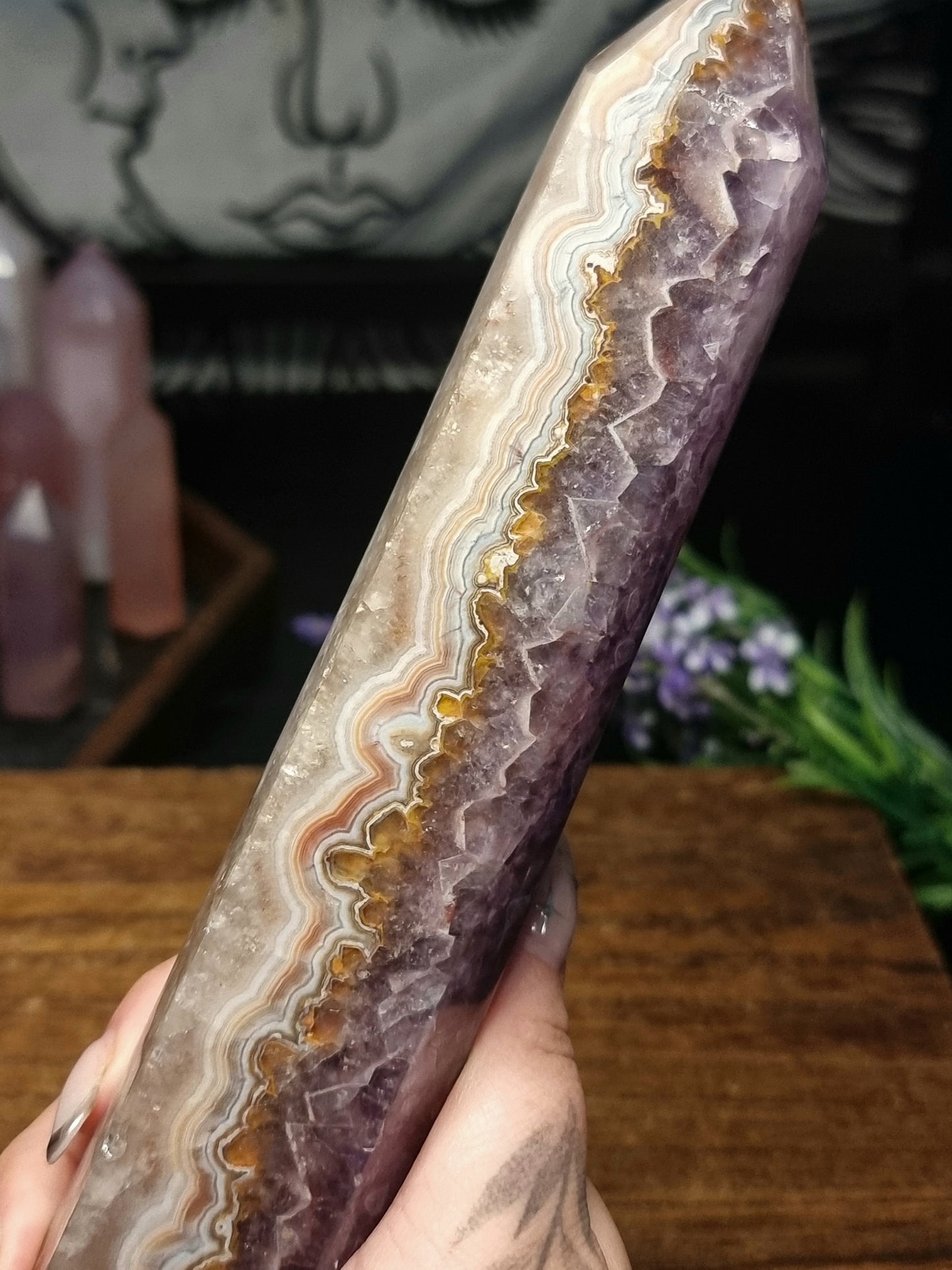 Amethyst mexican lace agate tower *chipped on side