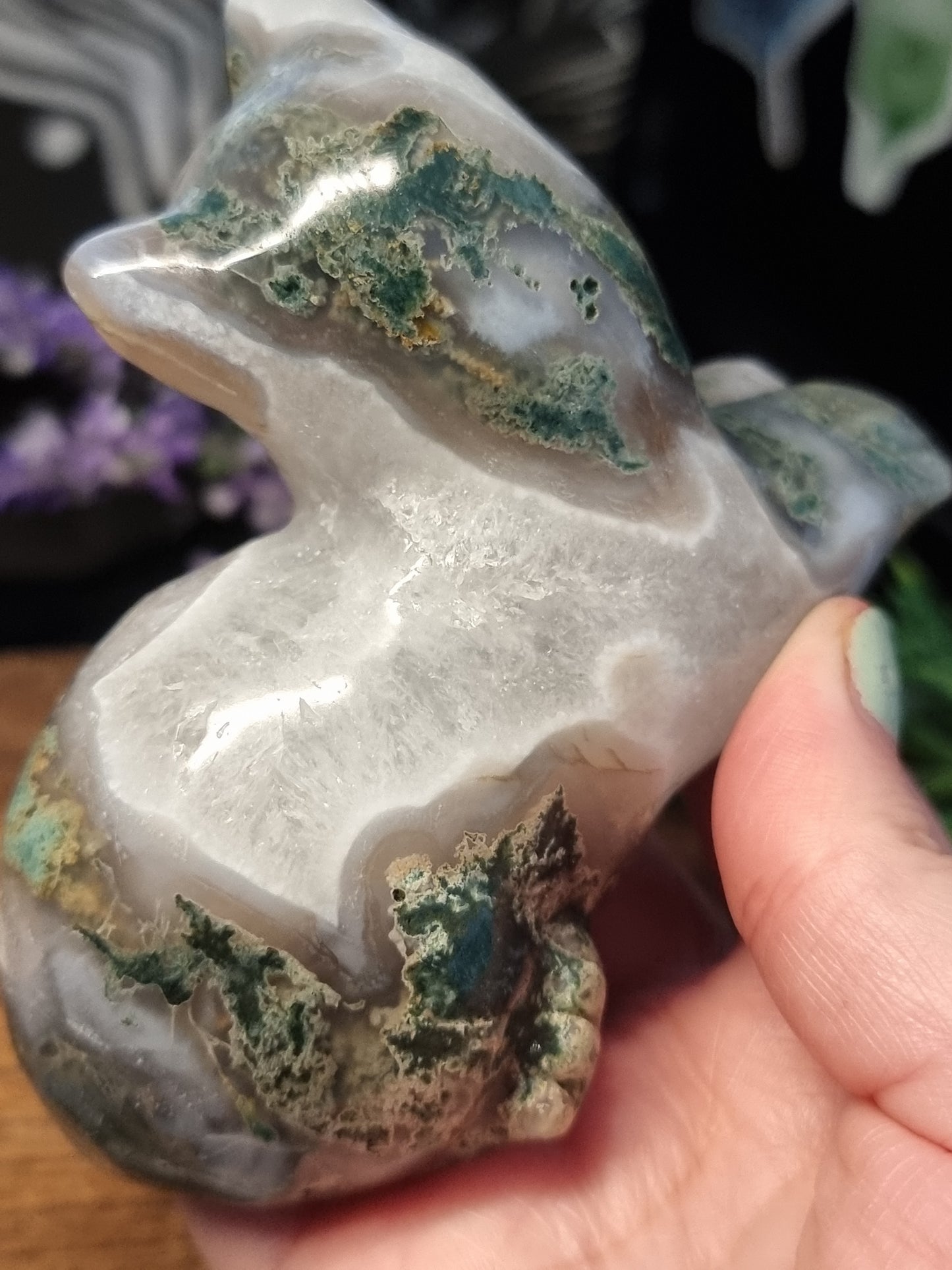 Moss agate laying cat carving