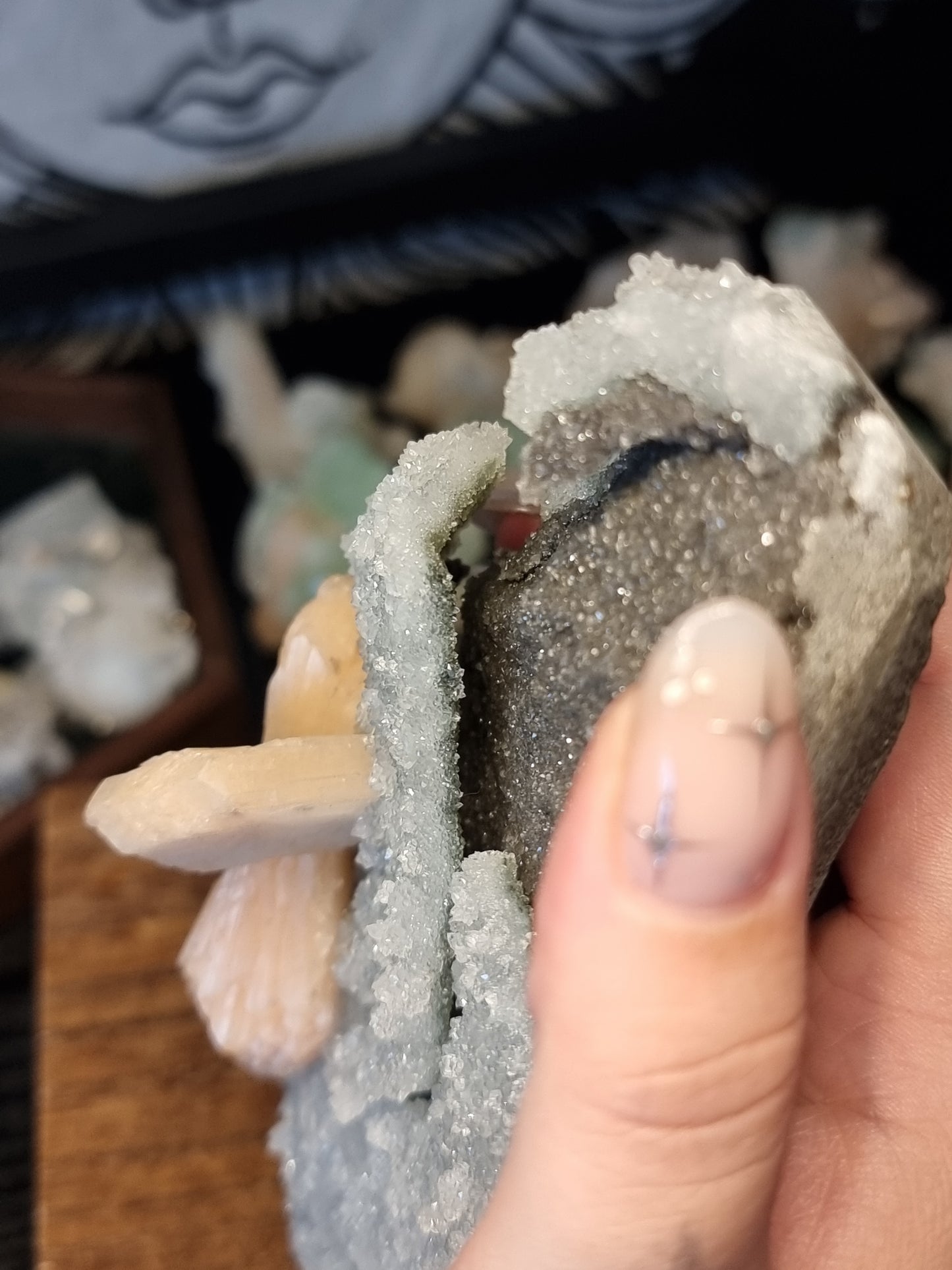 Chalcedony with peach stilbite F