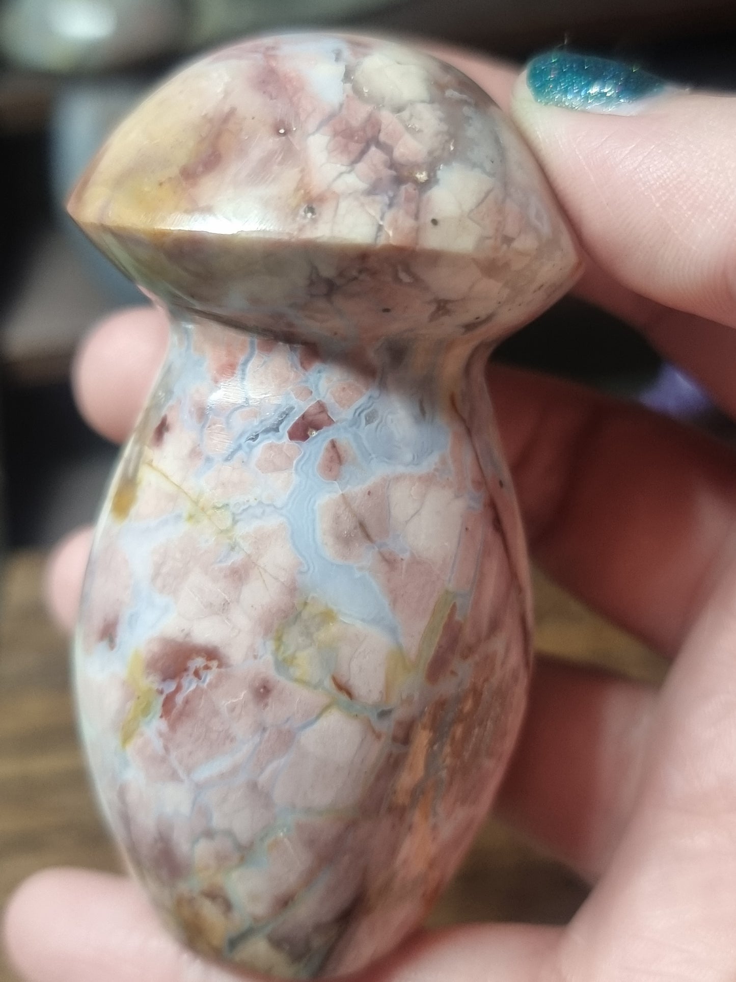 Pink agate mushroom