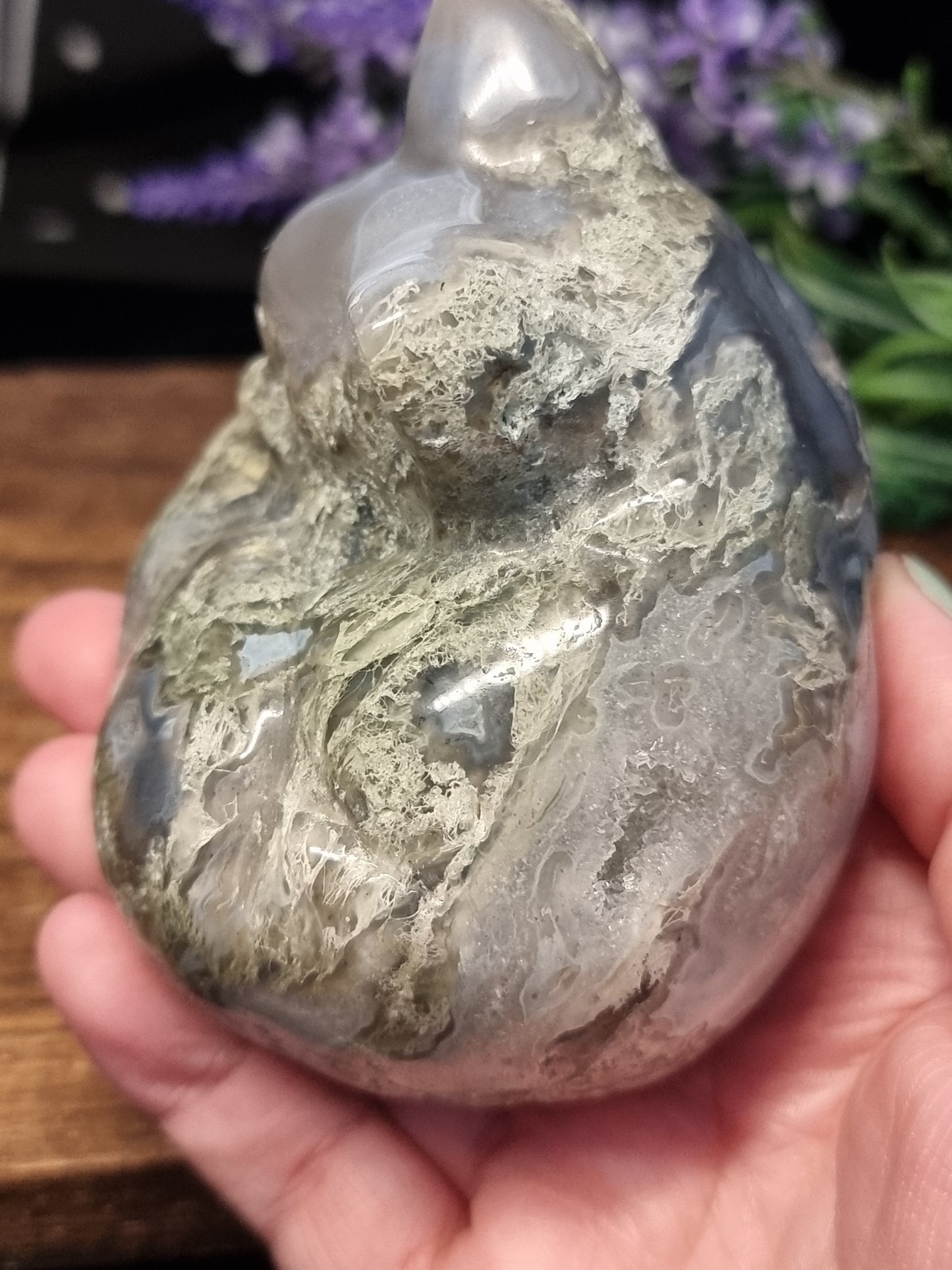 Moss agate sleeping cat carving