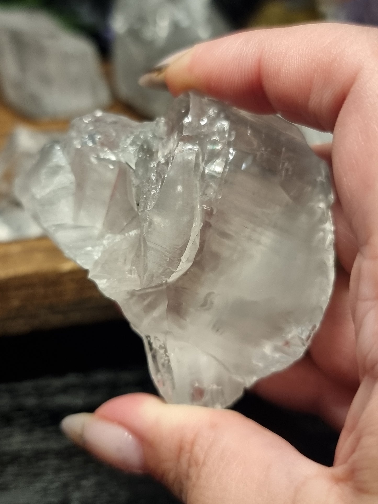 Xianghualing calcite with bismuthinite phantoms