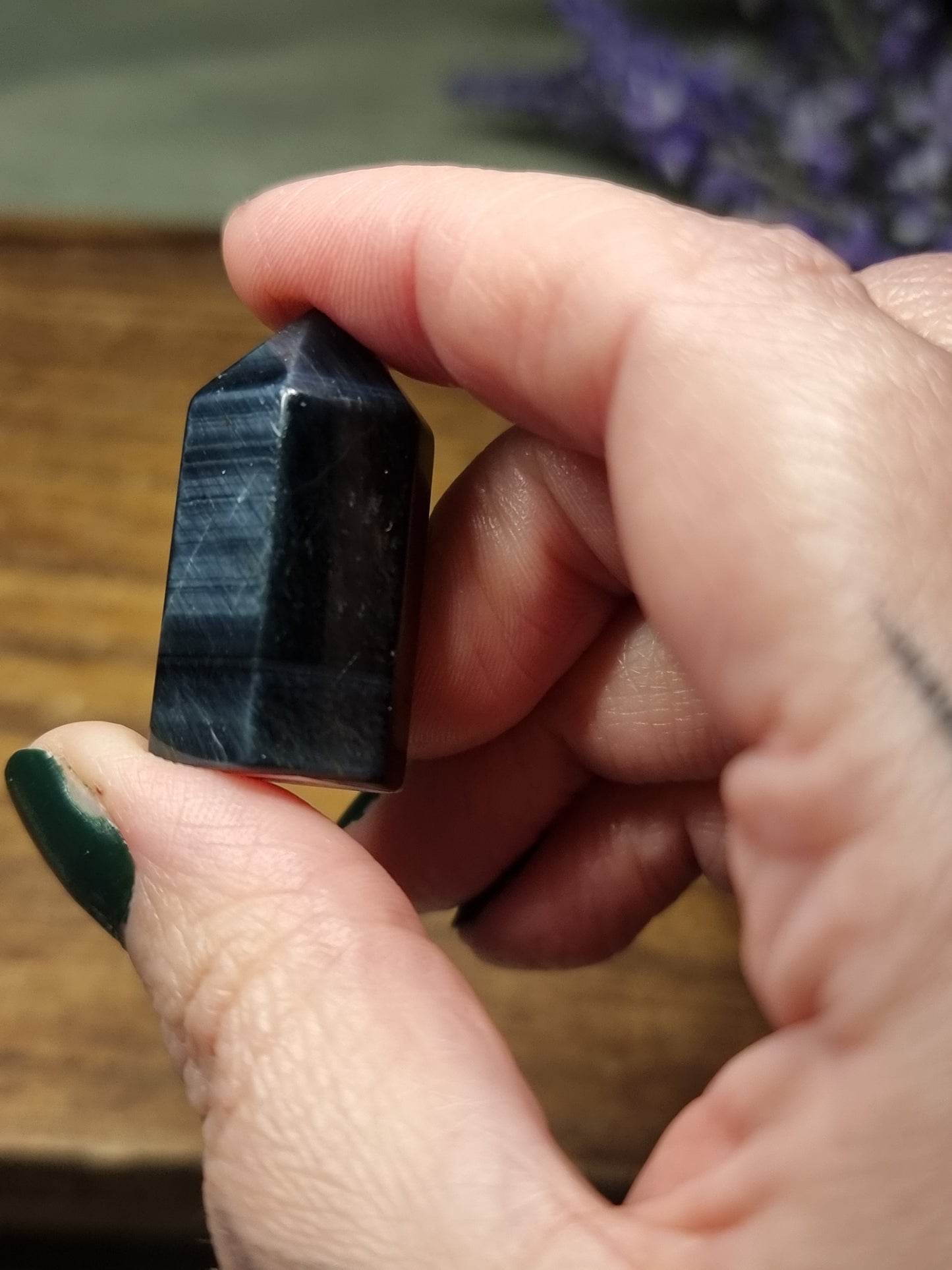 Small blue tigers eye points