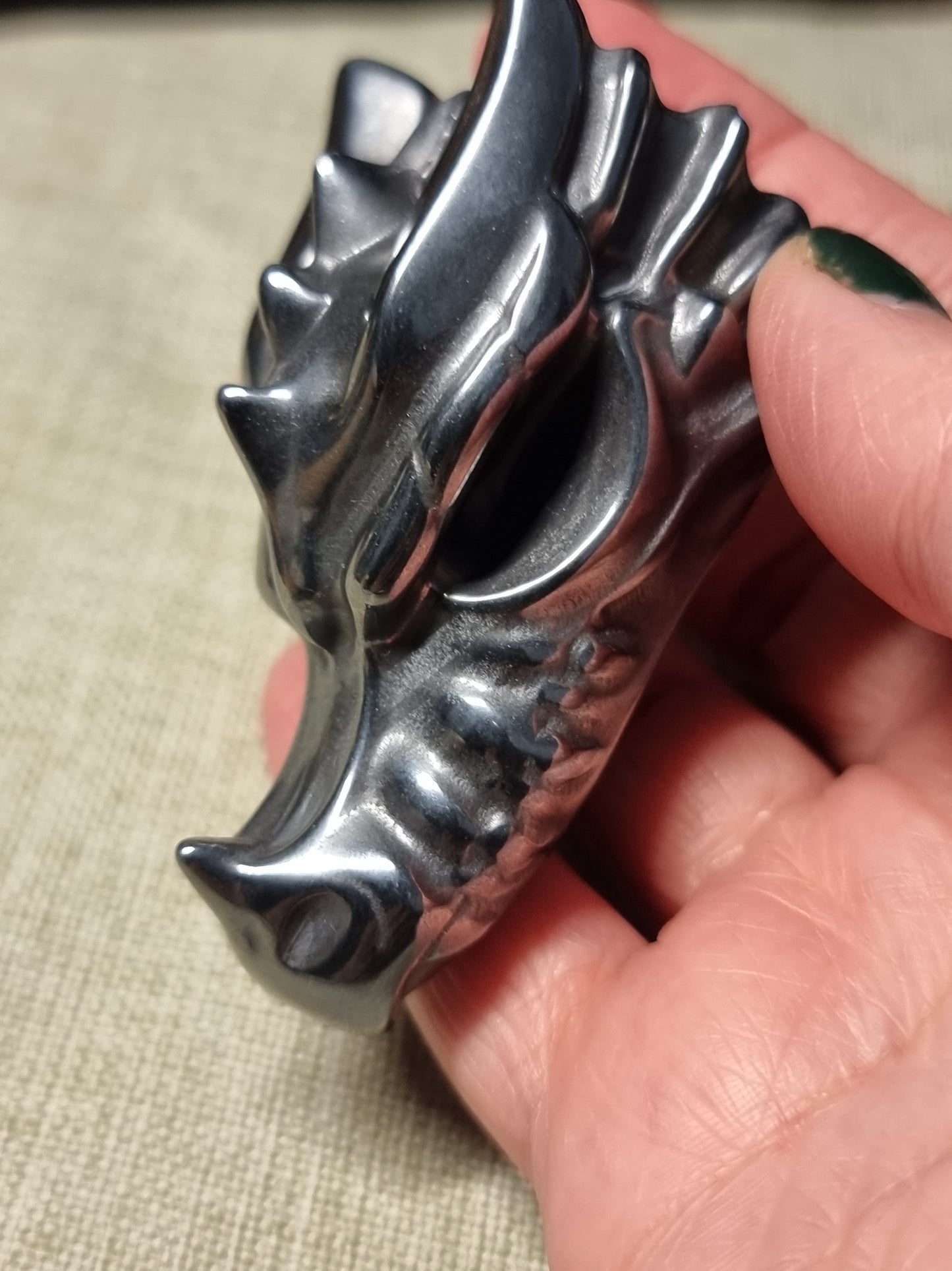 Terrahertz dragon head