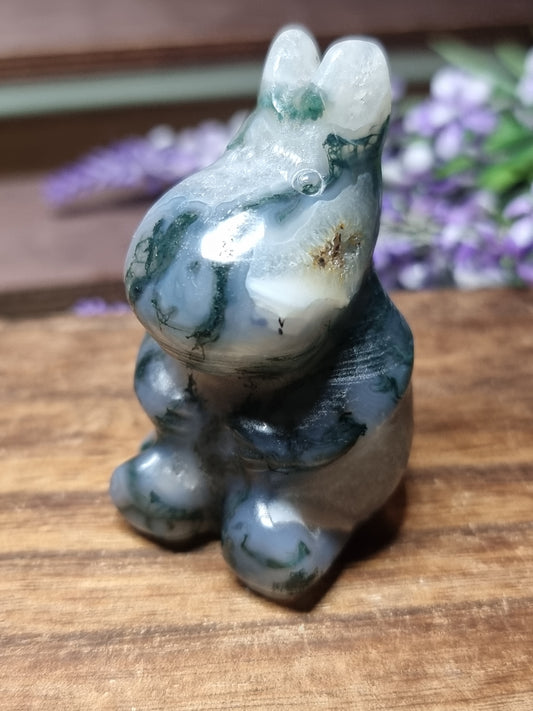 Moss agate moomin carving