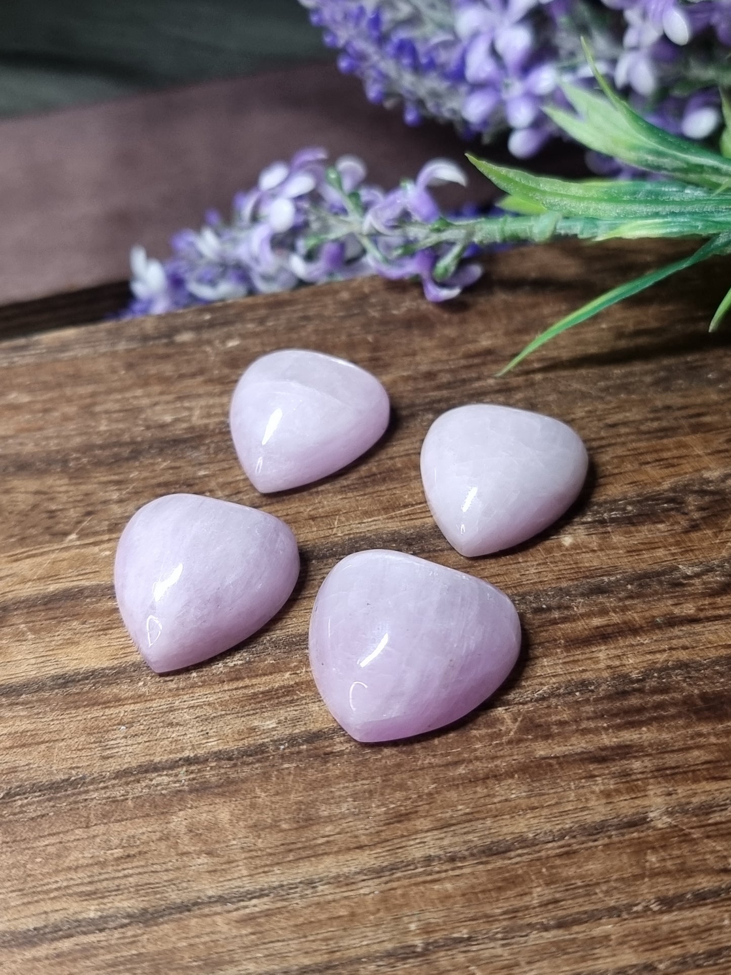 Kunzite flashy hearts