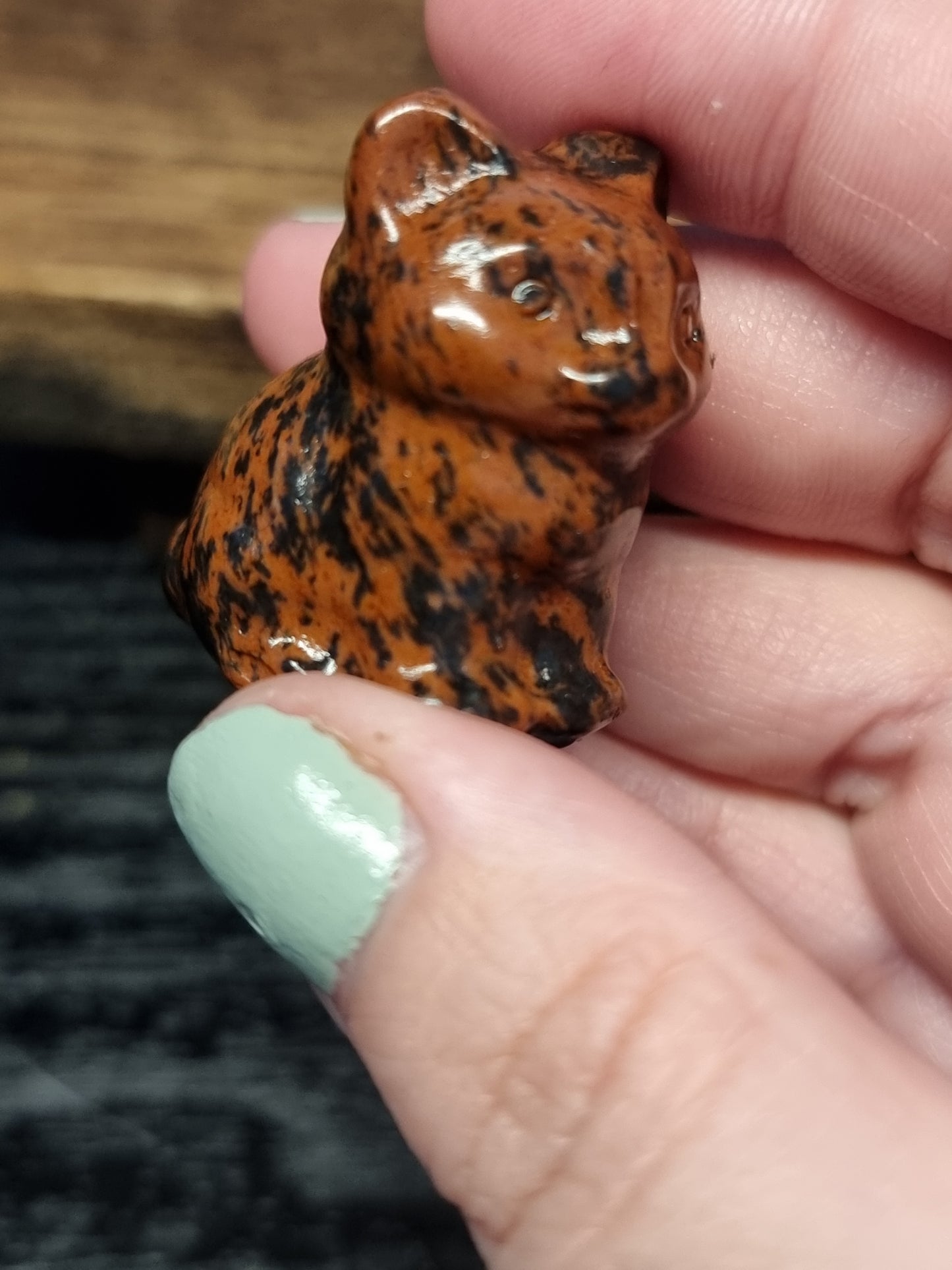 Sitting cat carvings