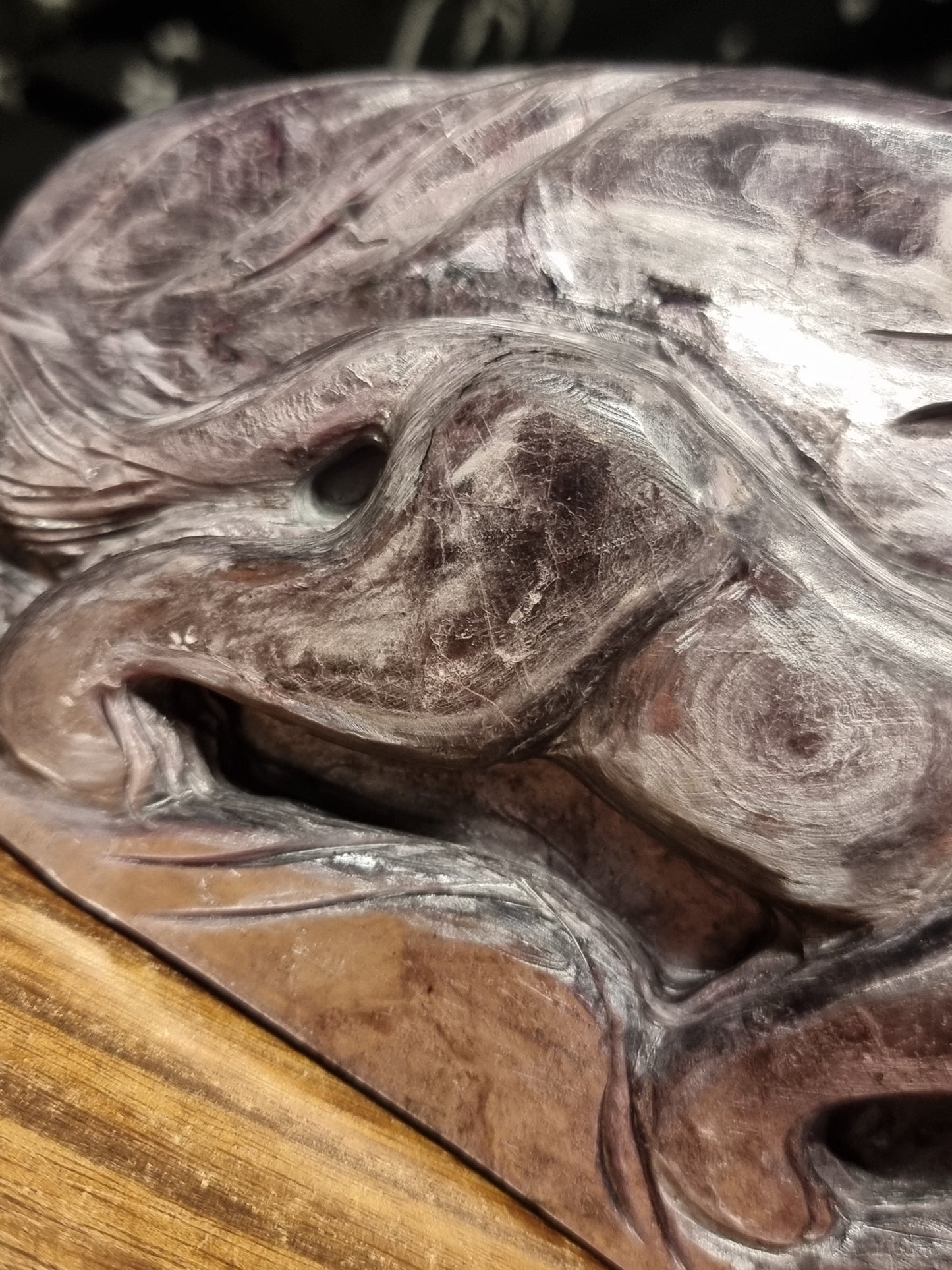 Purple mica wolf