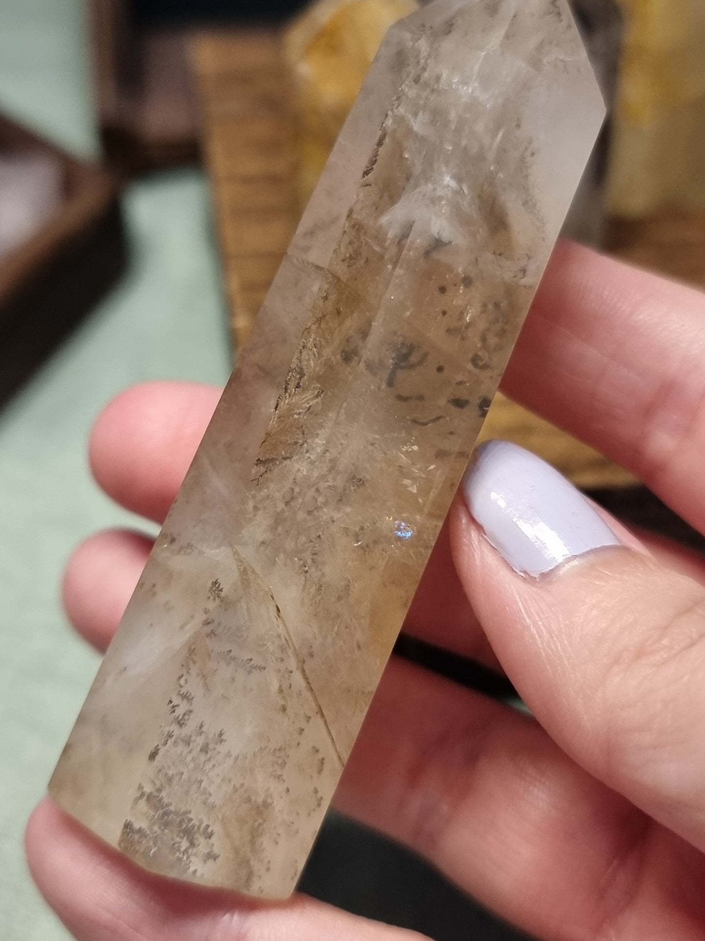 Dendritic quartz towers