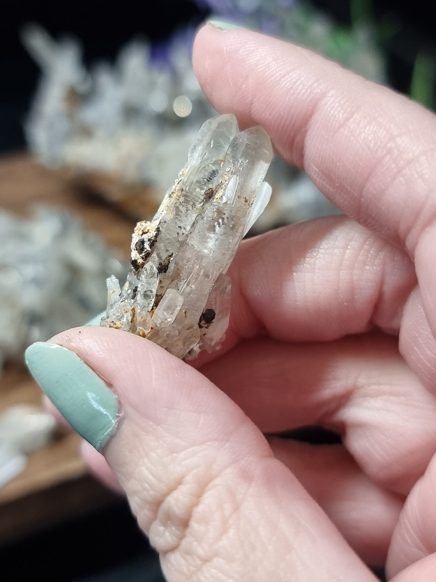 Chrysanthemum quartz clusters