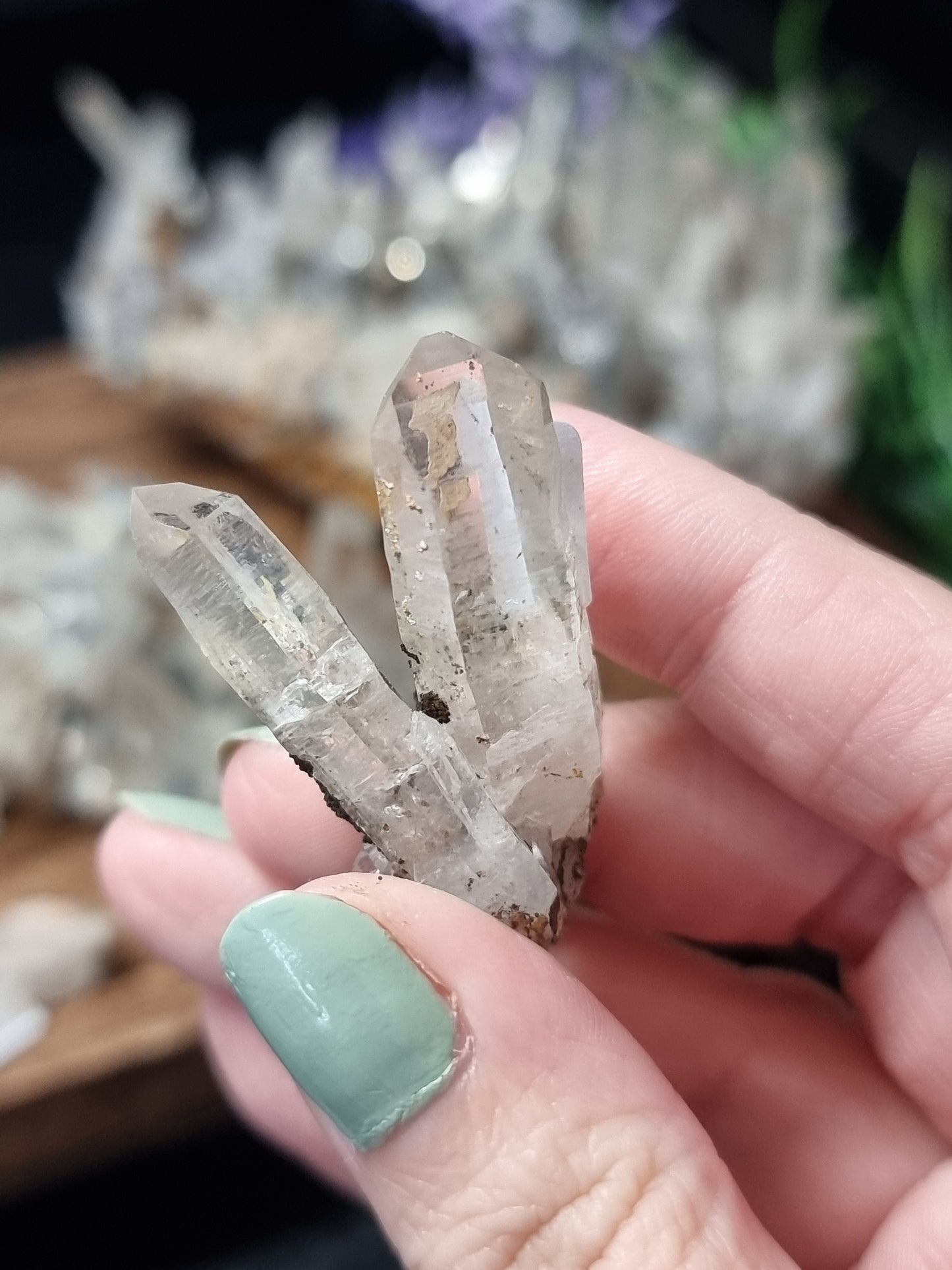 Chrysanthemum quartz clusters