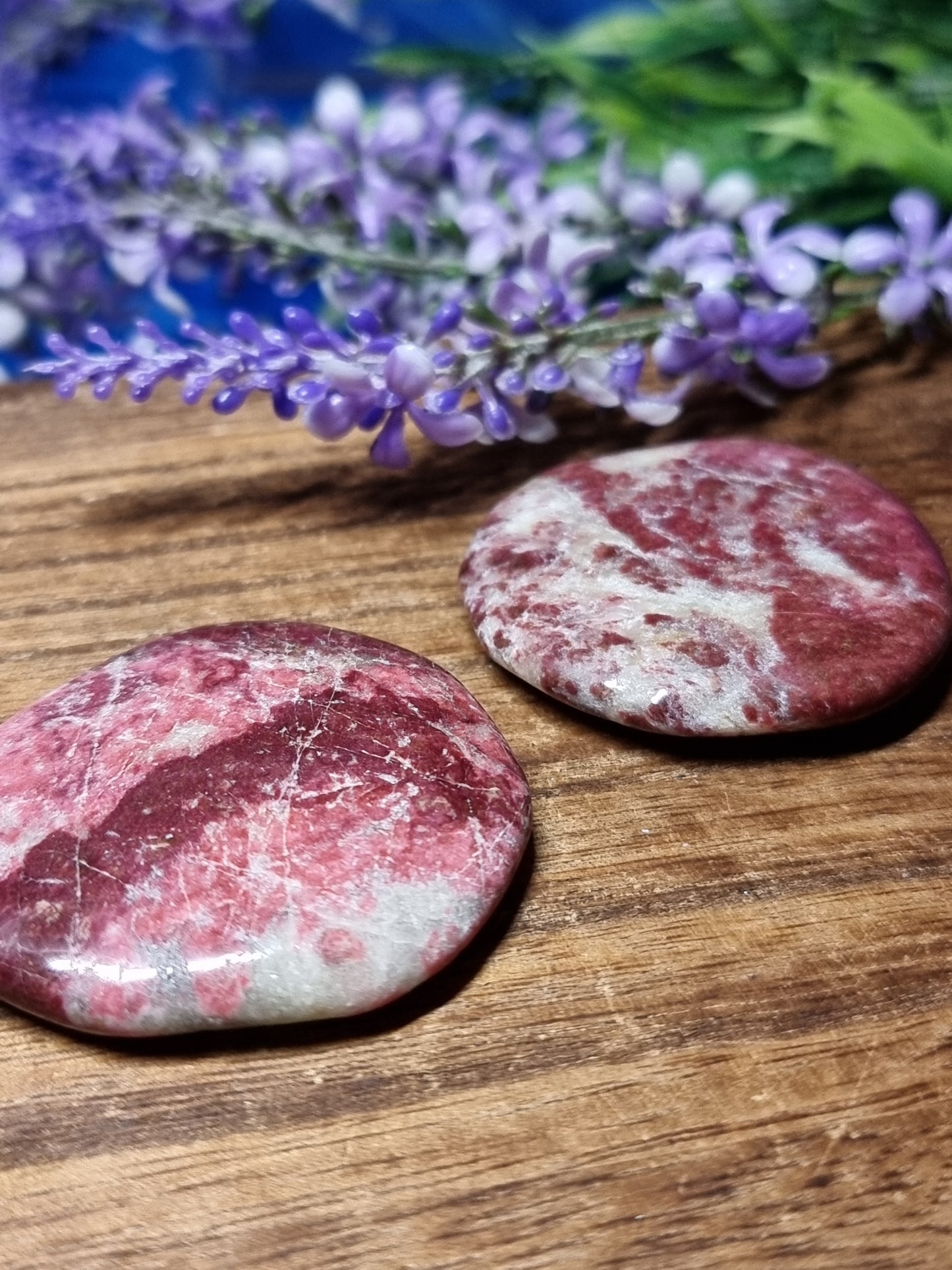 Thulite flatstones