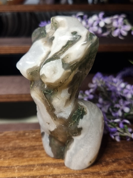 Moss agate body carving