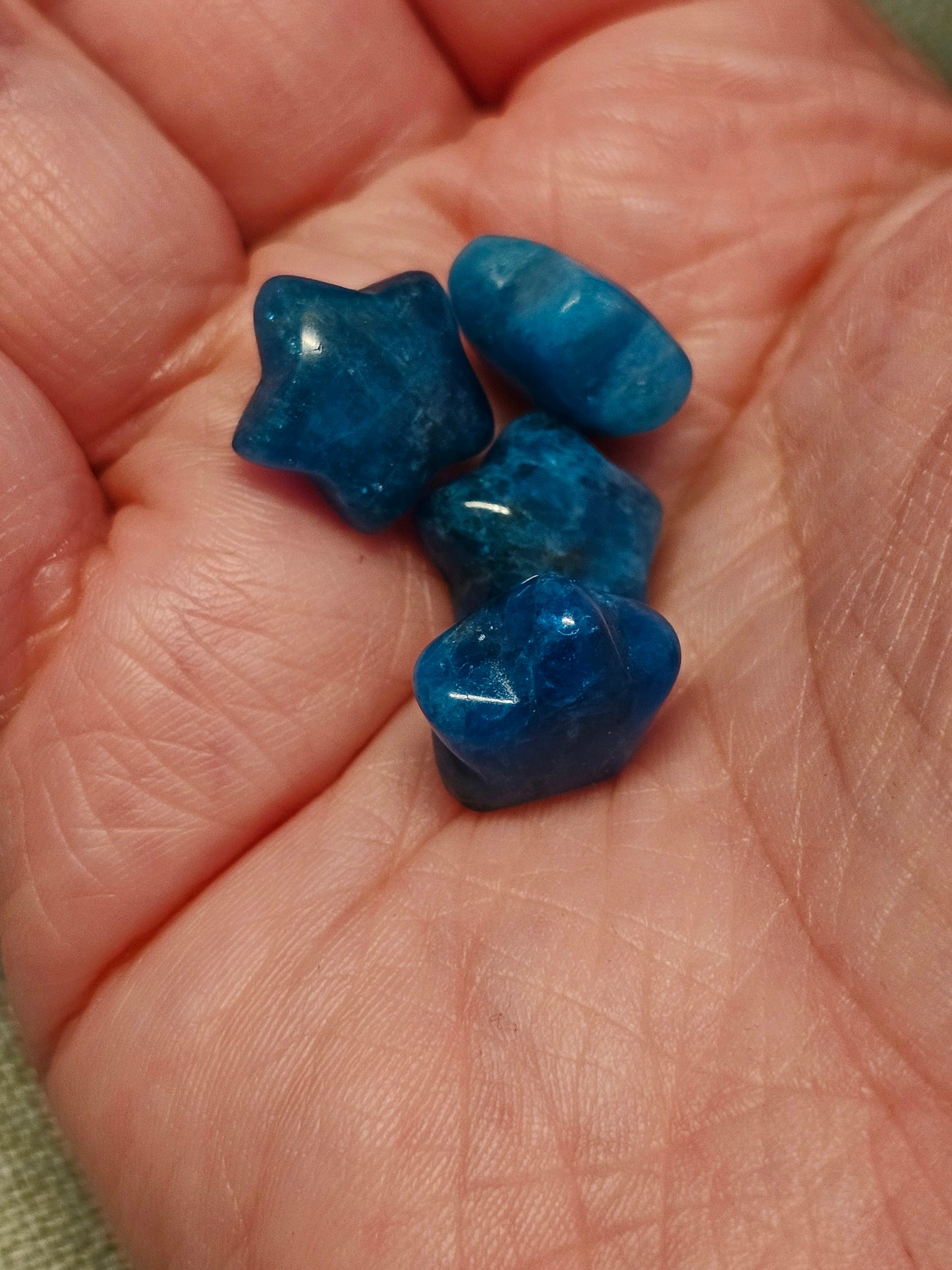 Mini blue apatite stars