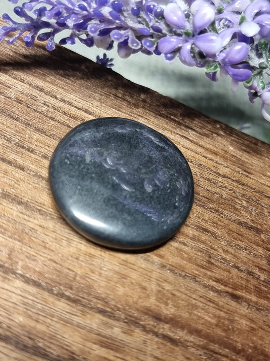 Hematite flatstone